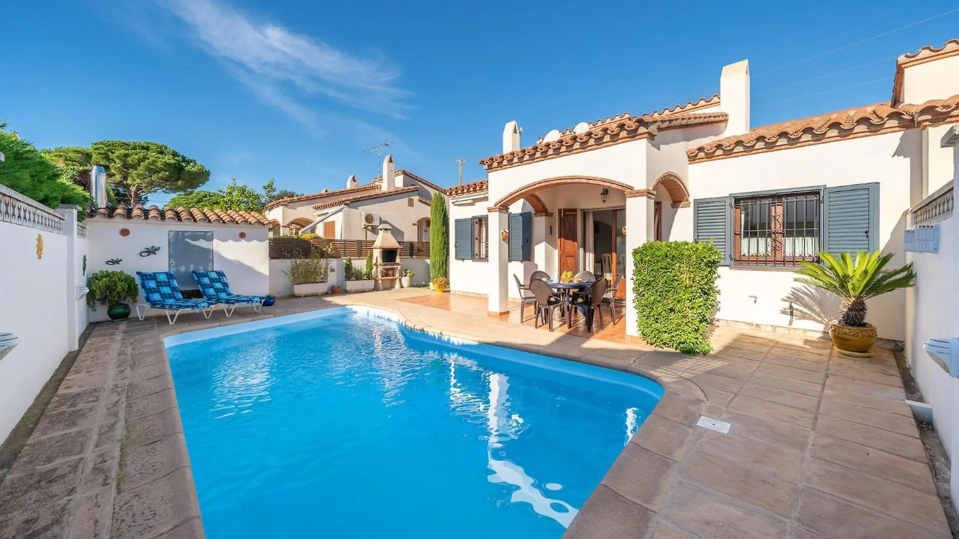Well-Equipped Villa In L Escala L' Escala